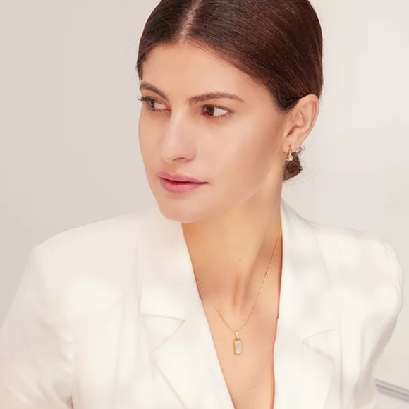 Trendy Stainless Steel Double-Sided Black White Enamel Pendant Neclace - Picture 4 of 6